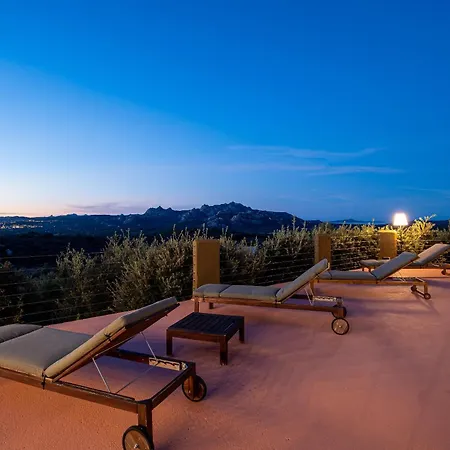 Вілла Sole Tra I Ginepri Ольбія