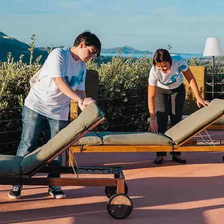 Sole Tra I Ginepri Ольбія